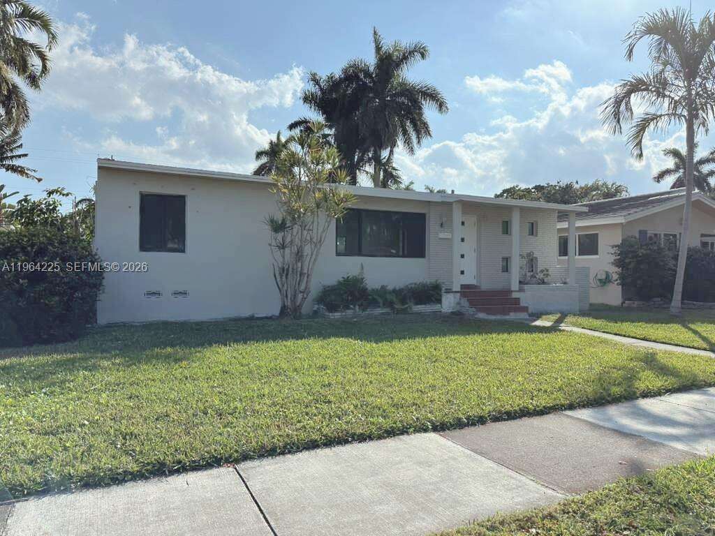 926 Polk St, Hollywood, FL 33019 | Picture 2