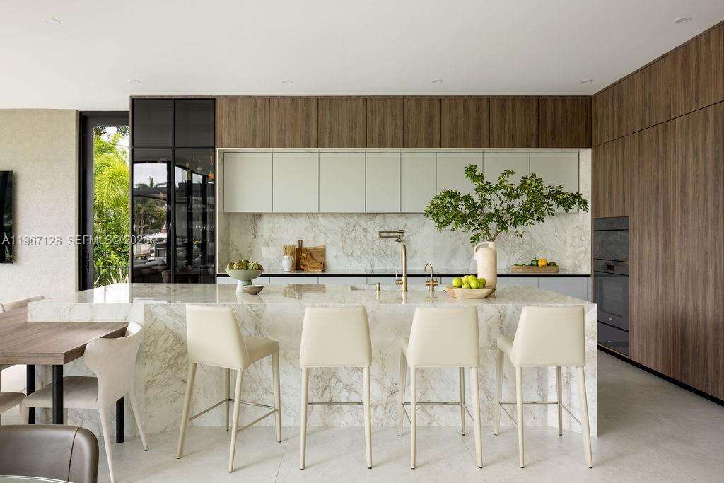 1102 Washington St, Hallandale Beach, FL 33019 | Picture 11