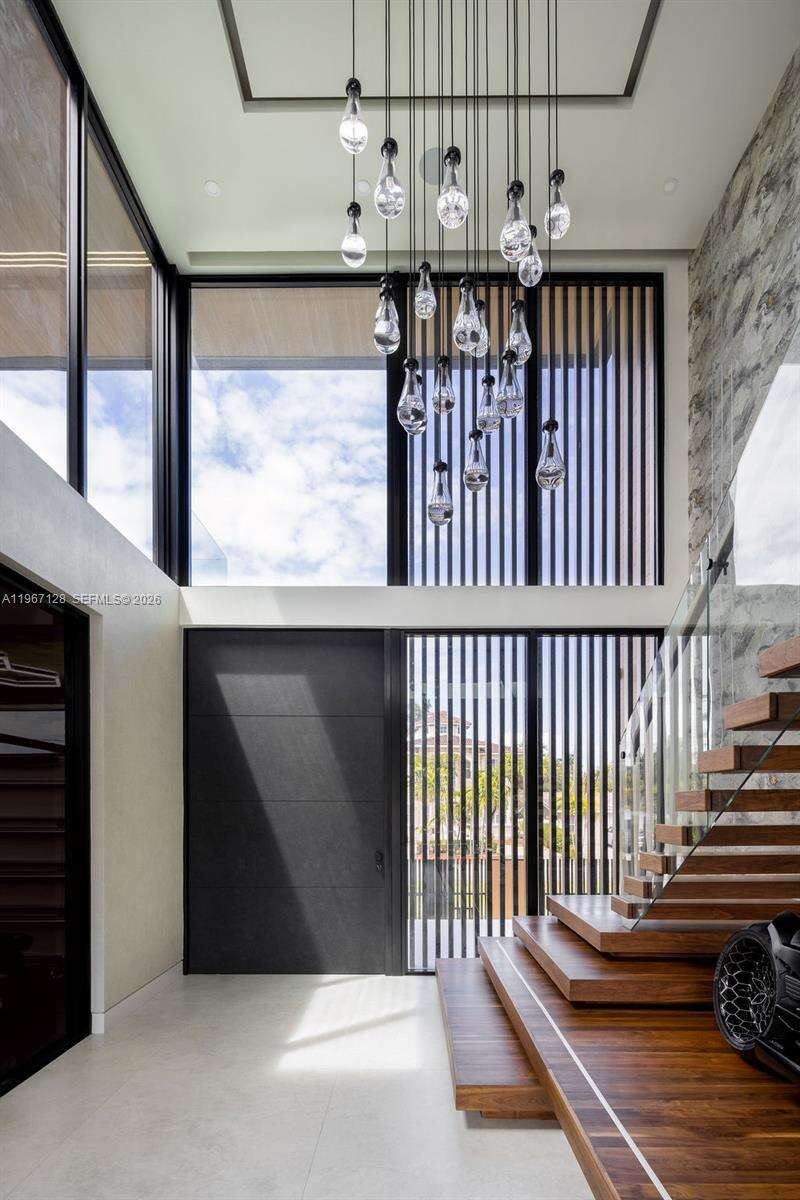 1102 Washington St, Hallandale Beach, FL 33019 | Picture 12