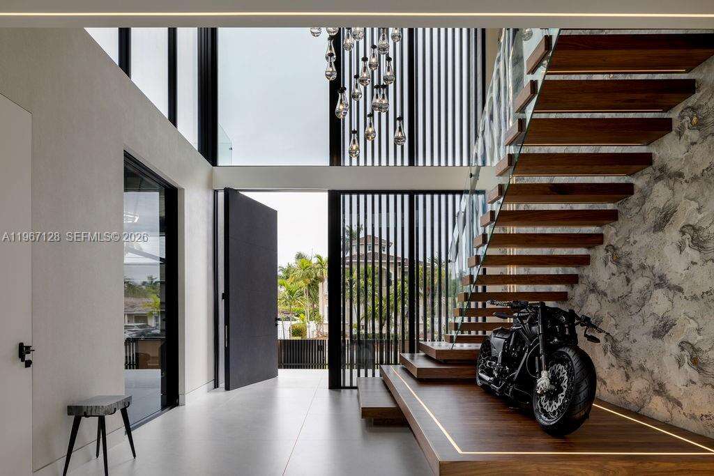 1102 Washington St, Hallandale Beach, FL 33019 | Picture 13