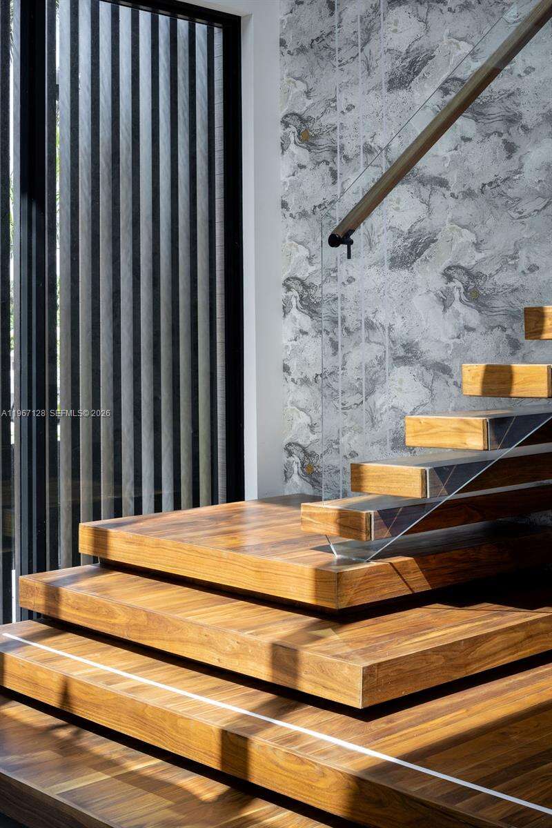 1102 Washington St, Hallandale Beach, FL 33019 | Picture 15