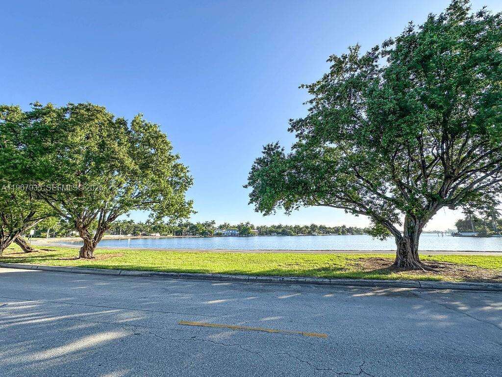 1255 Jackson St, Hollywood, FL 33019 | Picture 74