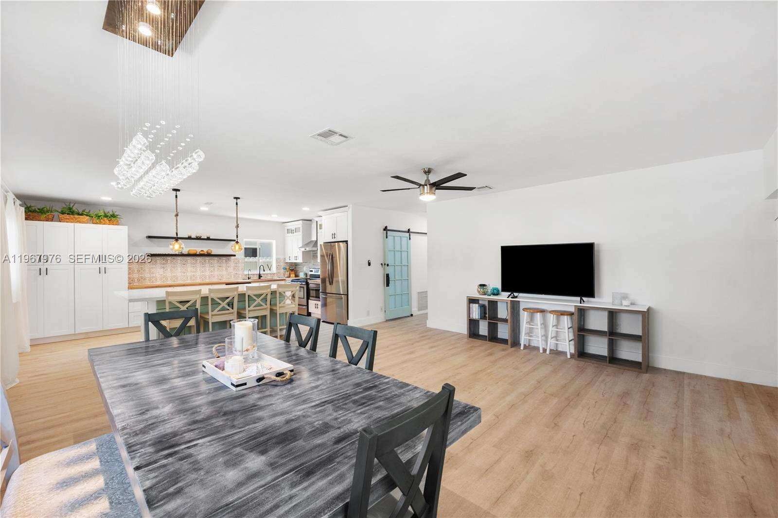 1070 Tyler St, Hollywood, FL 33019 | Picture 1