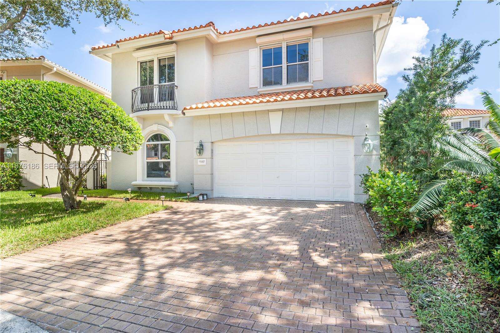 1547 Mariner Way, Hollywood, FL 33019 | Picture 1