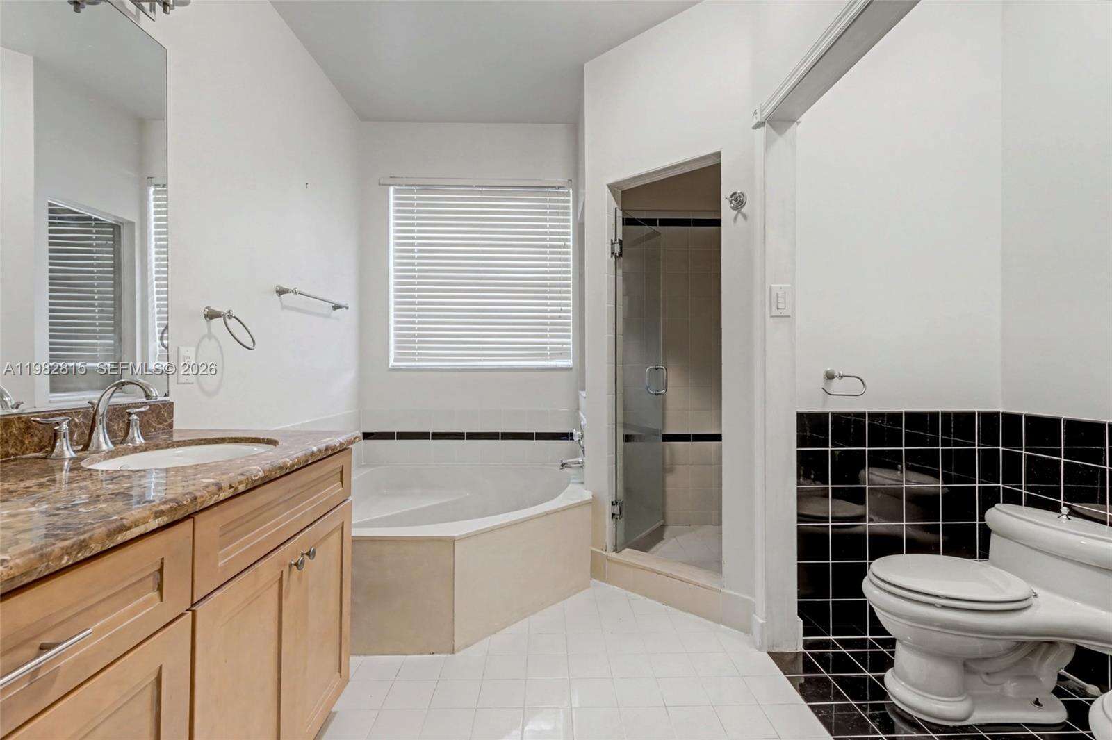 1560 Seagrape Way, Hollywood, FL 33019 | Picture 25