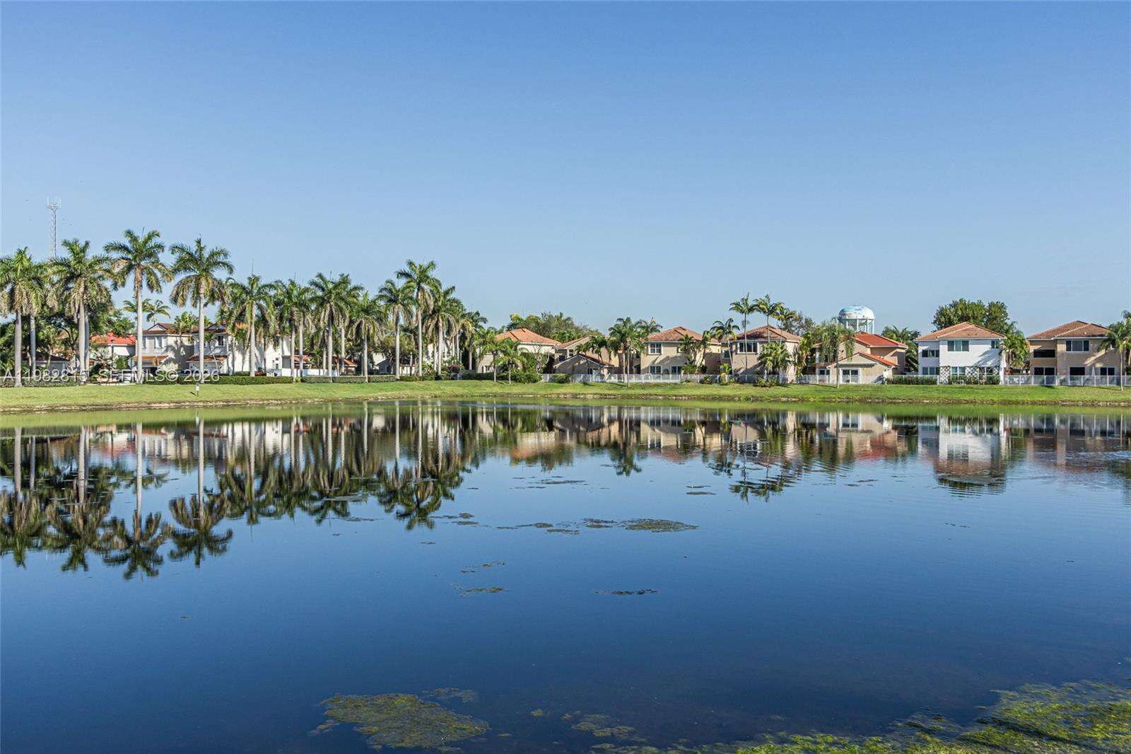 1560 Seagrape Way, Hollywood, FL 33019 | Picture 4