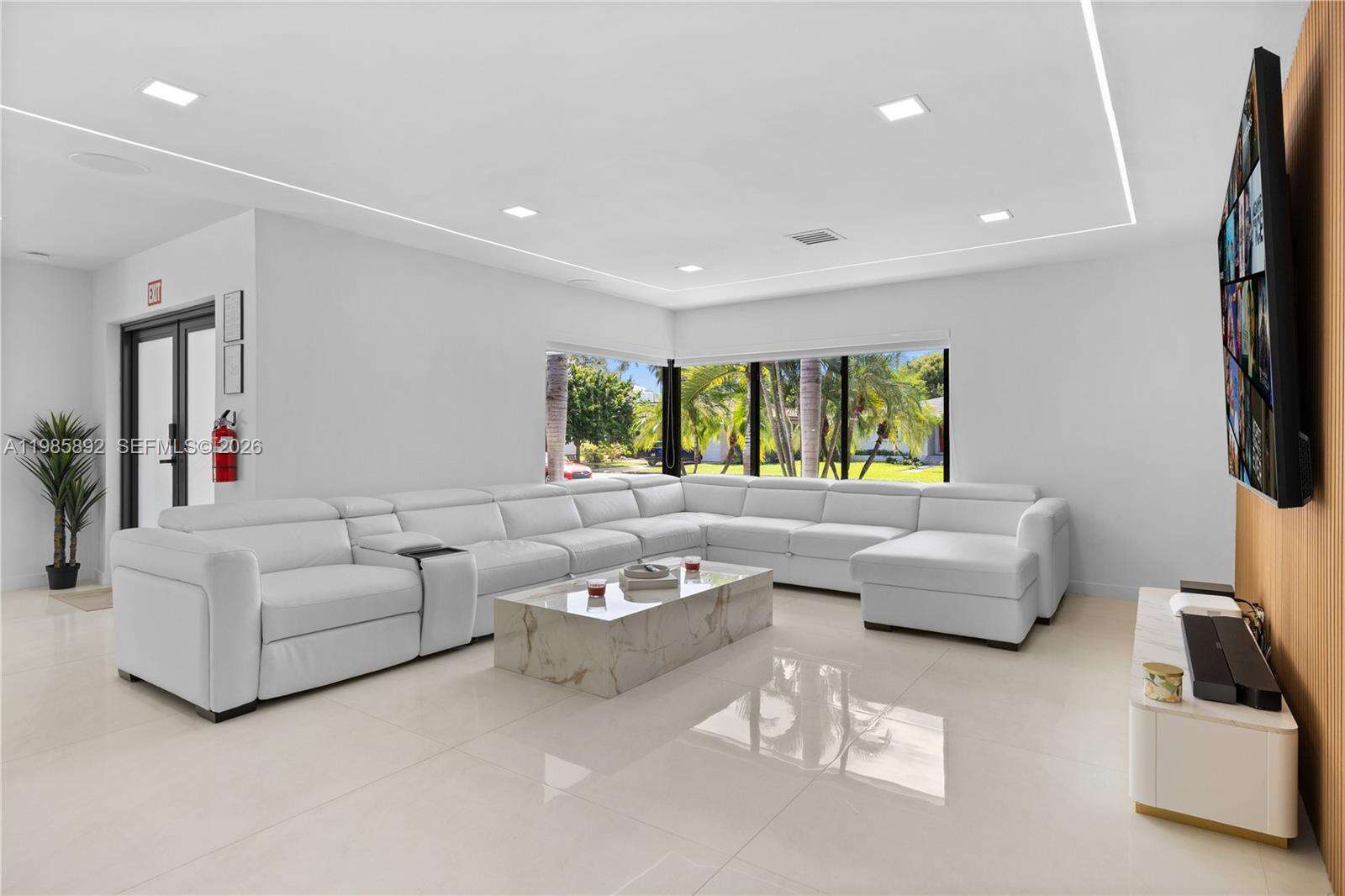 1117 Adams St, Hollywood, FL 33019 | Picture 4