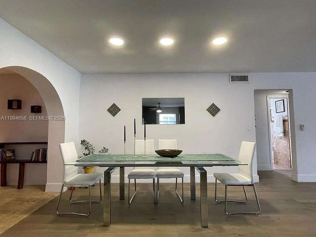1143 Lincoln St, Hollywood, FL 33019 - For Rent photo 12