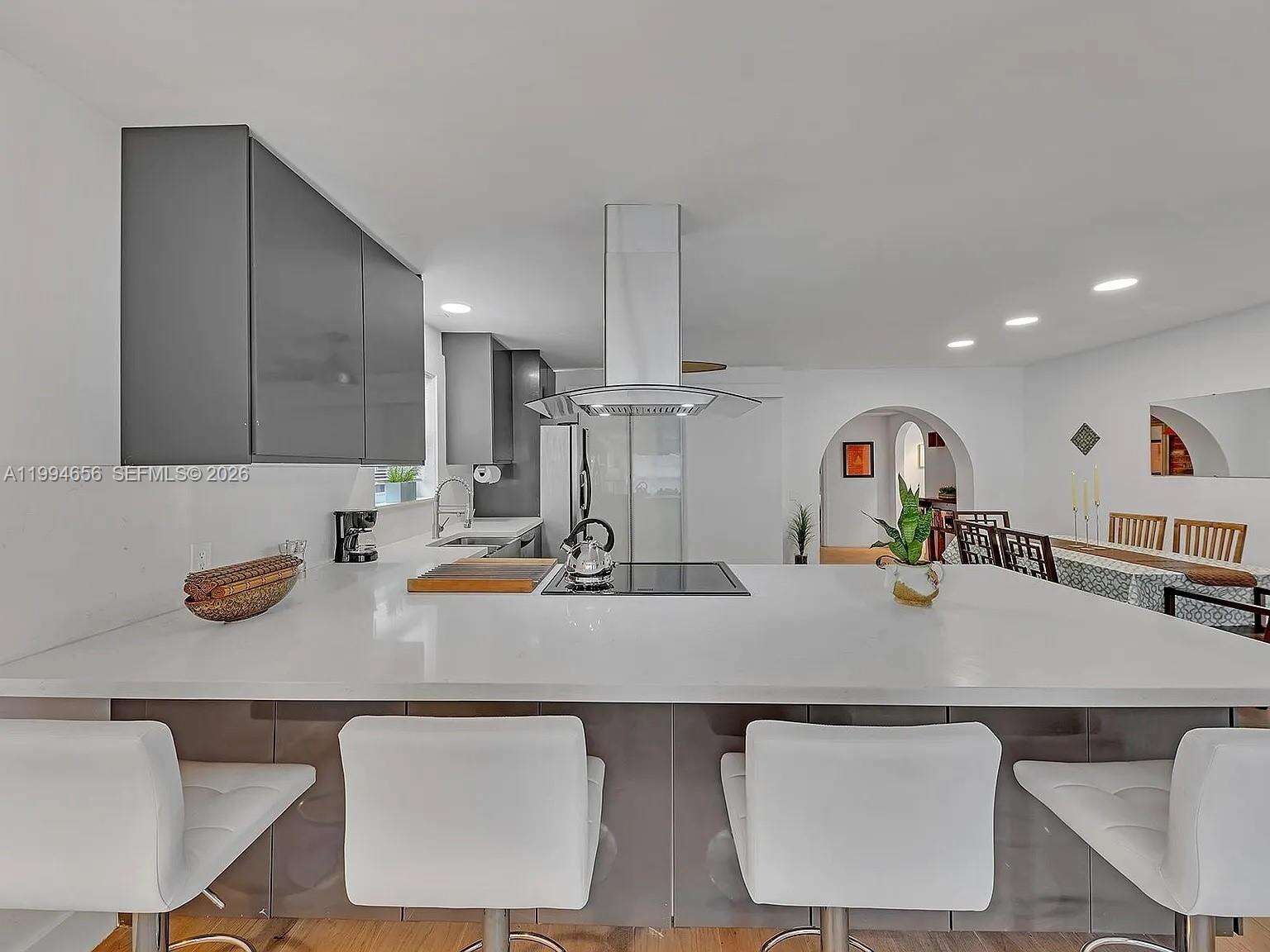 1143 Lincoln St, Hollywood, FL 33019 - For Rent photo 7
