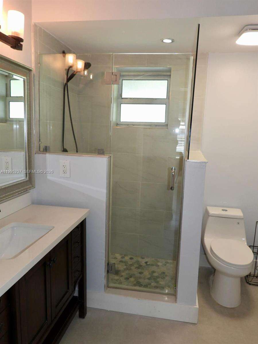 715 Hollywood Blvd, Hollywood, FL 33019 - For Rent photo 18