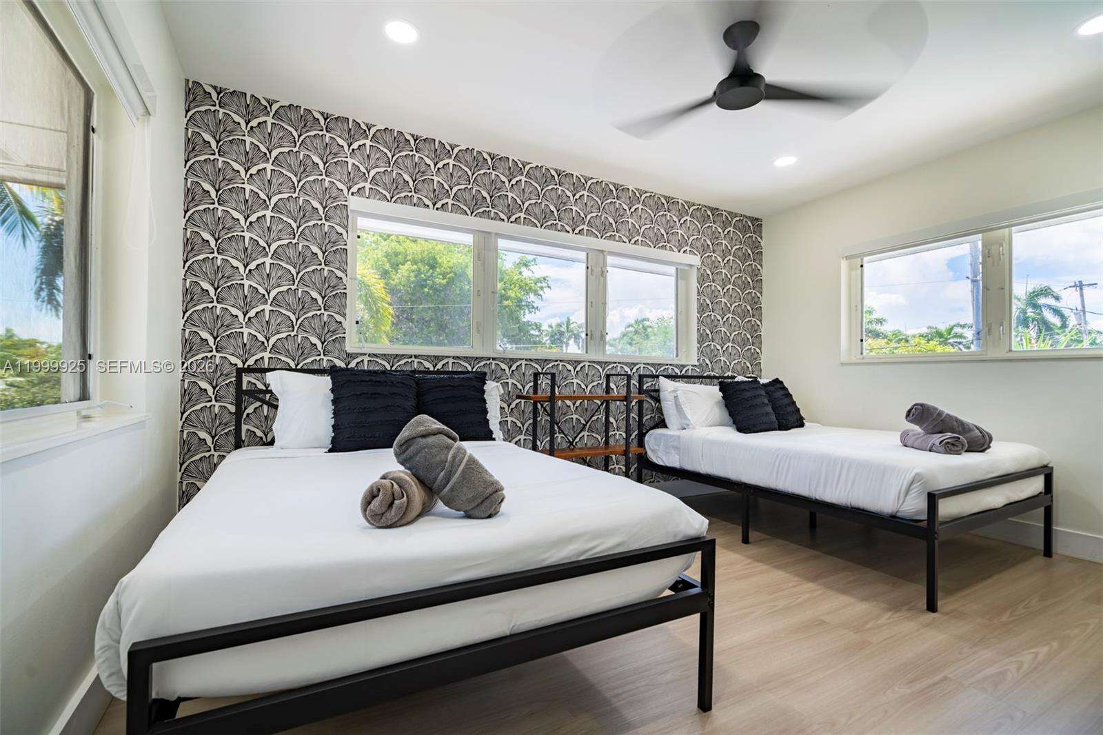 911 Northlake Dr, Hollywood, FL 33019 - For Rent photo 14