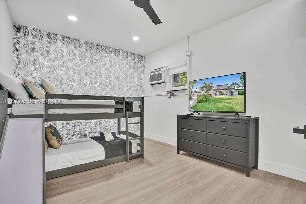 911 Northlake Dr, Hollywood, FL 33019 - For Rent photo 19