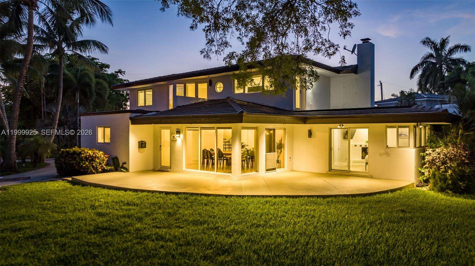 911 Northlake Dr, Hollywood, FL 33019 - For Rent photo 3