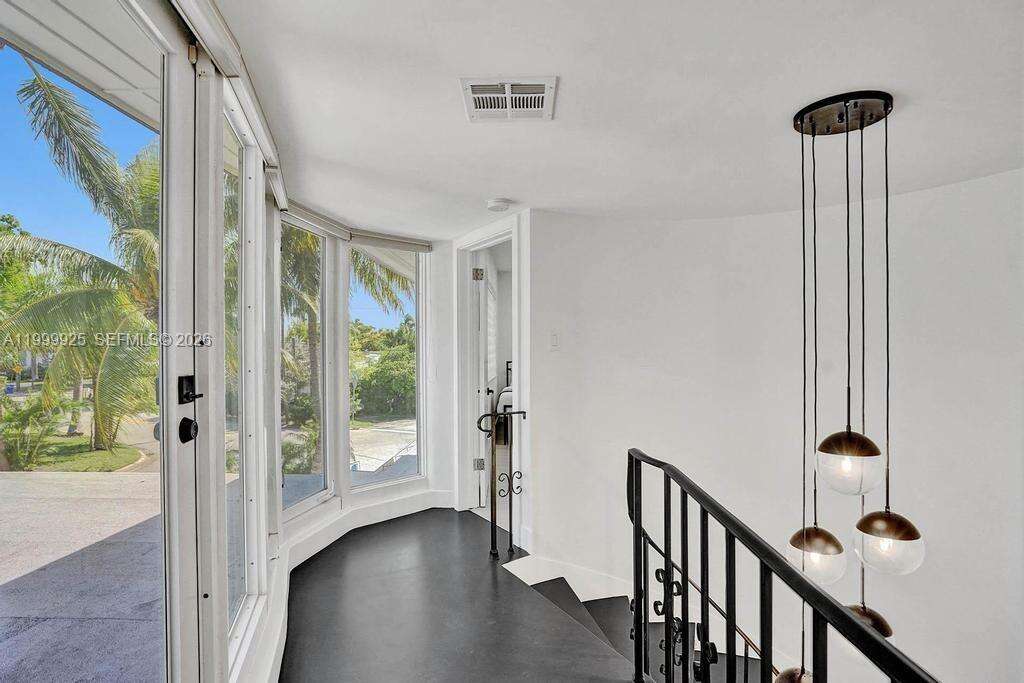 911 Northlake Dr, Hollywood, FL 33019 - For Rent photo 22