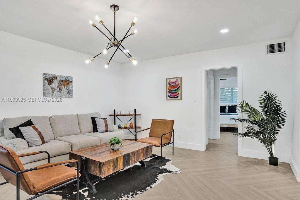 911 Northlake Dr, Hollywood, FL 33019 - For Rent photo 23
