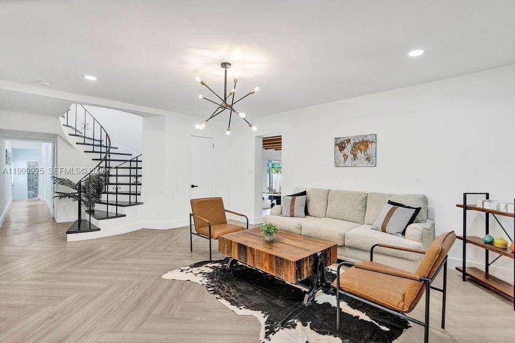 911 Northlake Dr, Hollywood, FL 33019 - For Rent photo 34