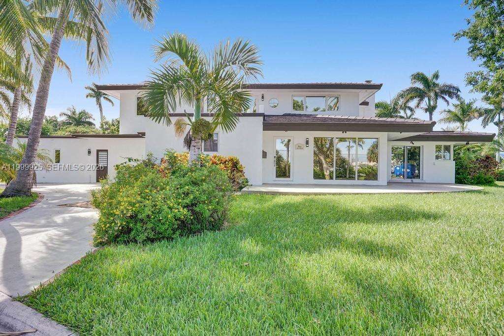 911 Northlake Dr, Hollywood, FL 33019 - For Rent photo 35