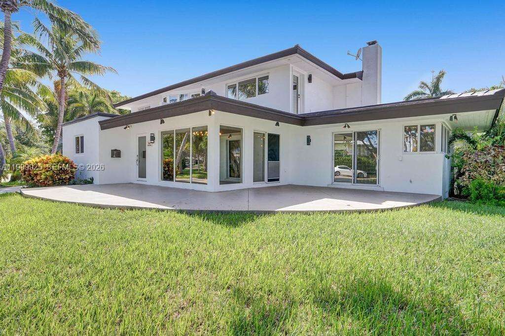 911 Northlake Dr, Hollywood, FL 33019 - For Rent photo 39
