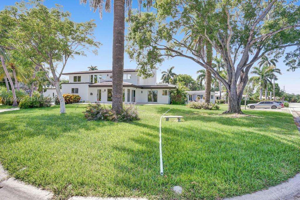 911 Northlake Dr, Hollywood, FL 33019 - For Rent photo 41