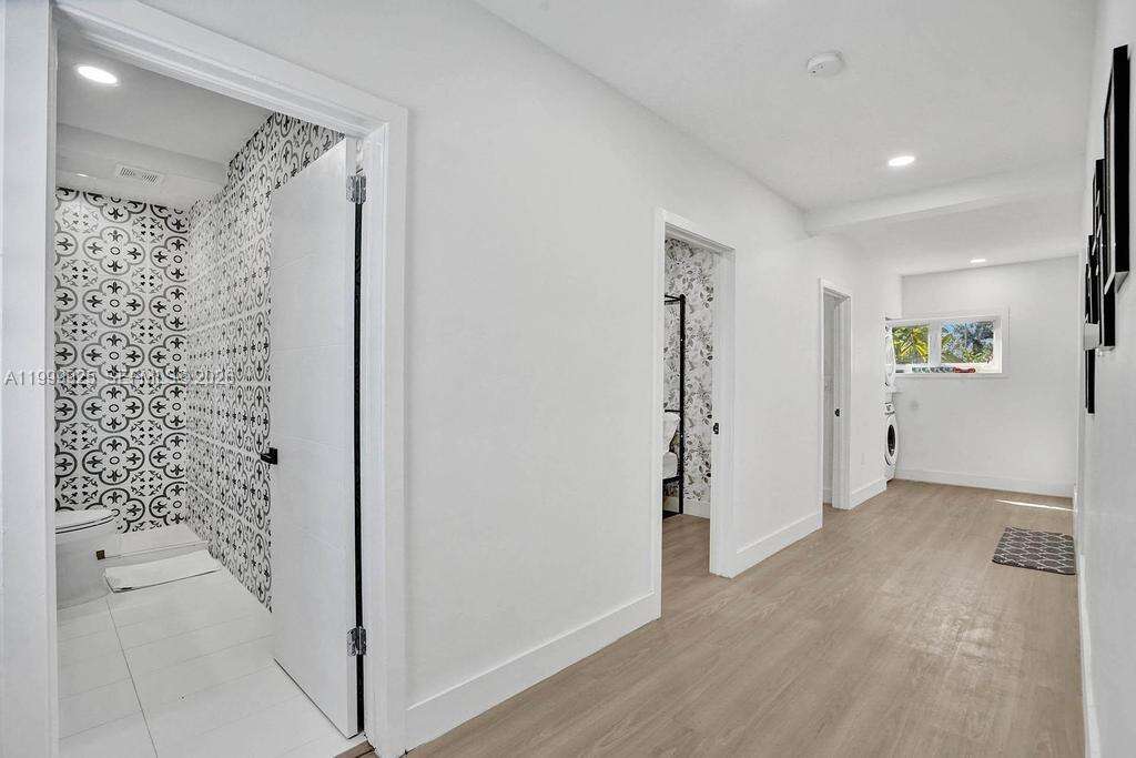 911 Northlake Dr, Hollywood, FL 33019 - For Rent photo 48
