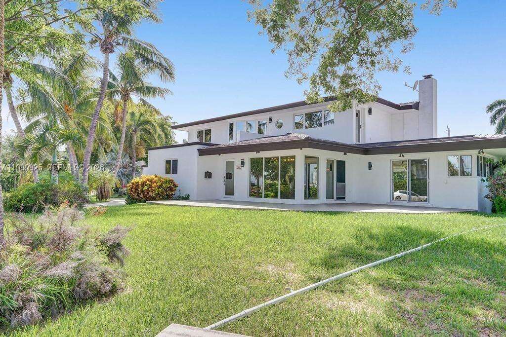 911 Northlake Dr, Hollywood, FL 33019 - For Rent photo 53