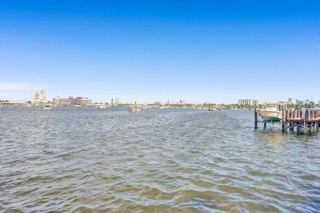 911 Northlake Dr, Hollywood, FL 33019 - For Rent photo 56