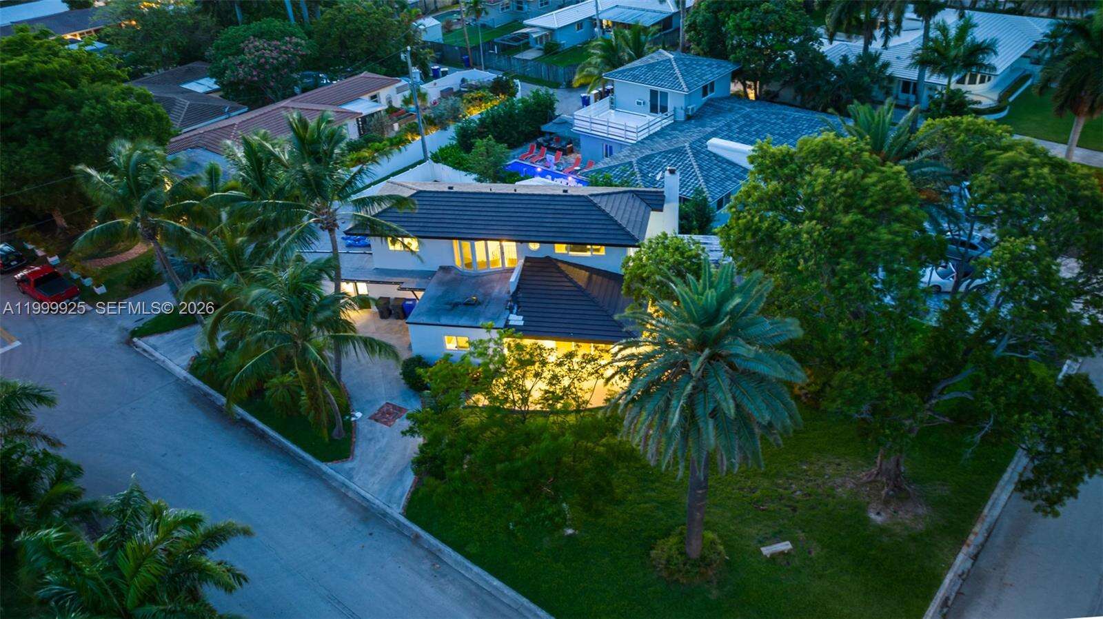 911 Northlake Dr, Hollywood, FL 33019 - For Rent photo 73