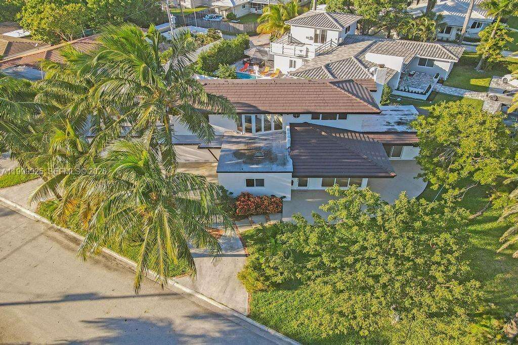 911 Northlake Dr, Hollywood, FL 33019 - For Rent photo 77