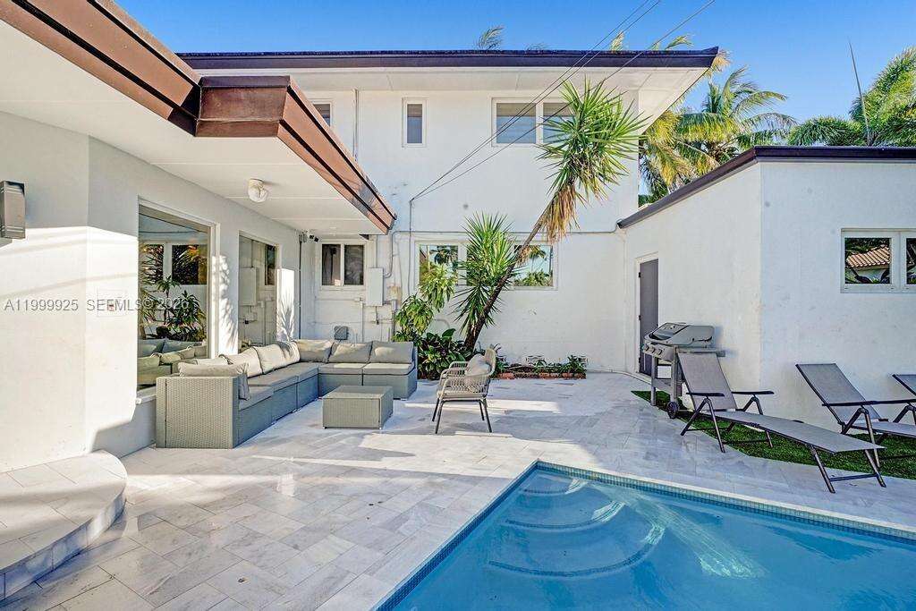 911 Northlake Dr, Hollywood, FL 33019 - For Rent photo 85