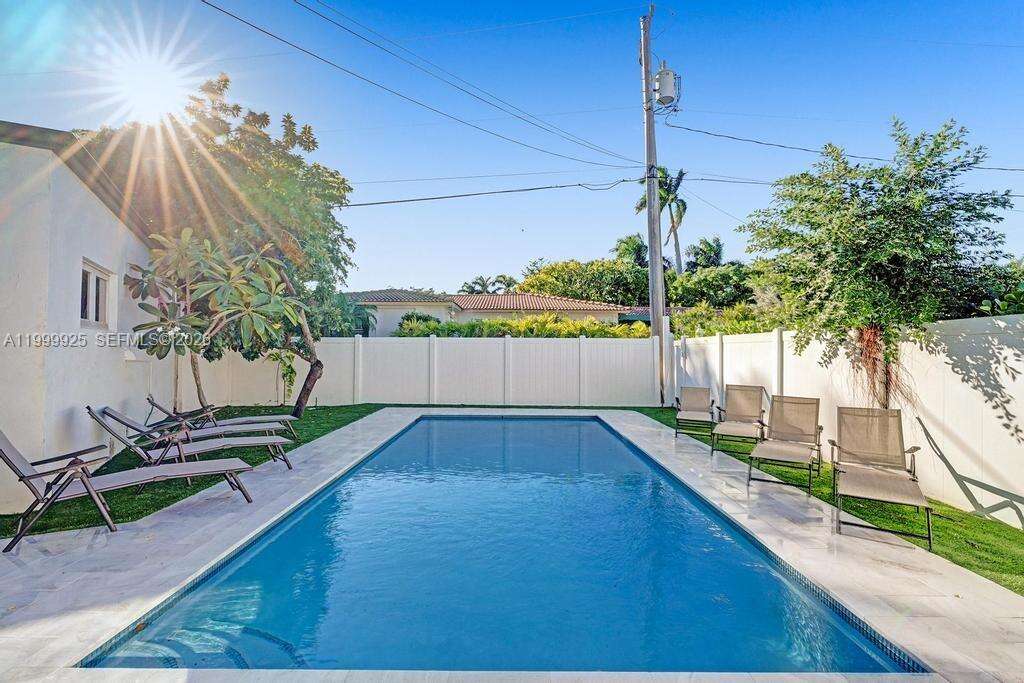 911 Northlake Dr, Hollywood, FL 33019 - For Rent photo 87