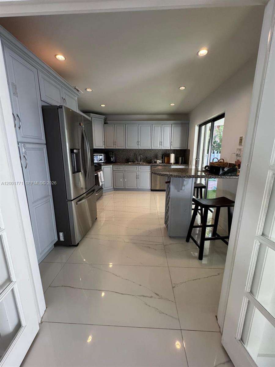 230 Cranwood Dr, Key Biscayne, FL 33149 - For Rent photo 6