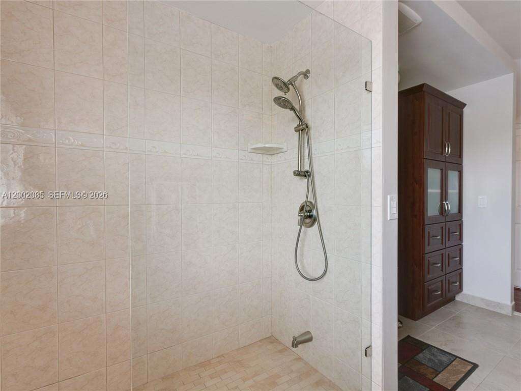 1590 Seagrape Way, Hollywood, FL 33019 - For Rent photo 33