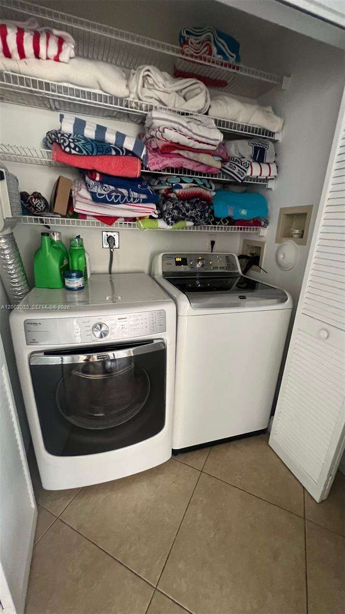 1590 Seagrape Way, Hollywood, FL 33019 - For Rent photo 38