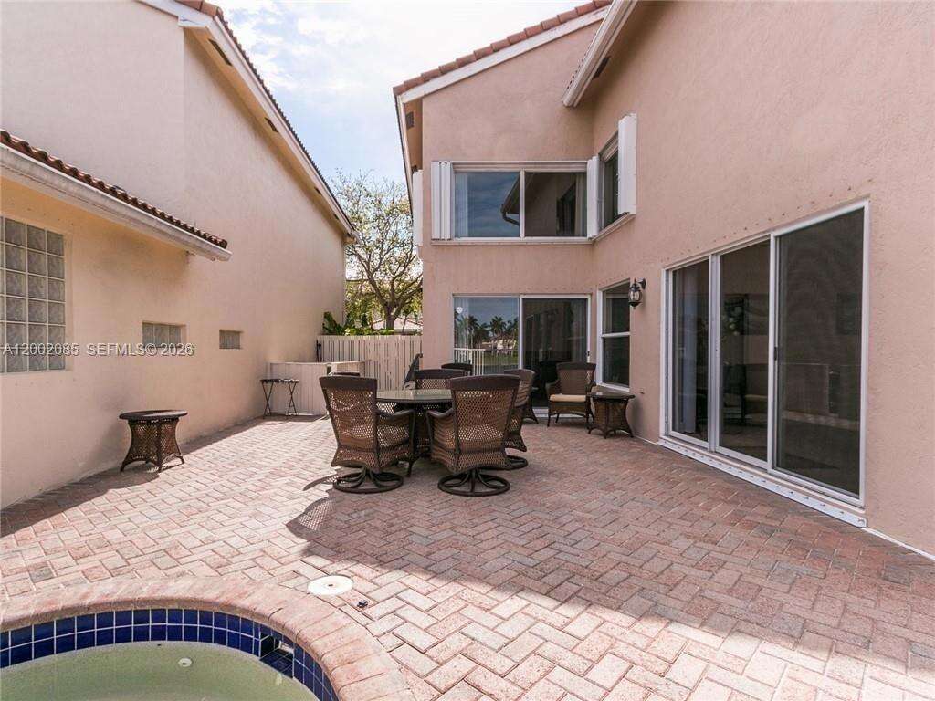 1590 Seagrape Way, Hollywood, FL 33019 - For Rent photo 6