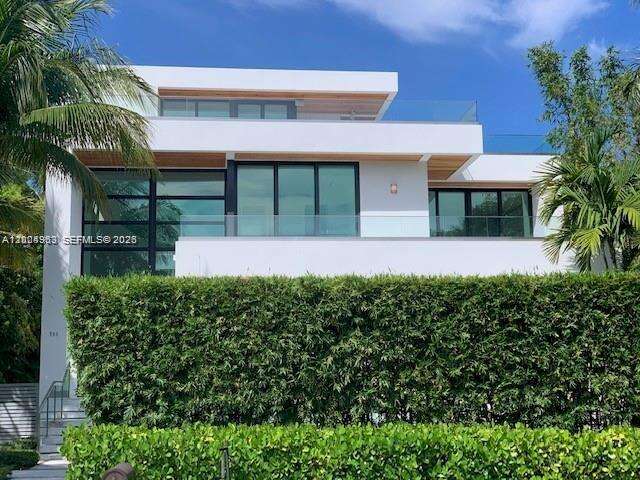785 Harbor Drive, Key Biscayne, FL 33149 - For Rent photo 2