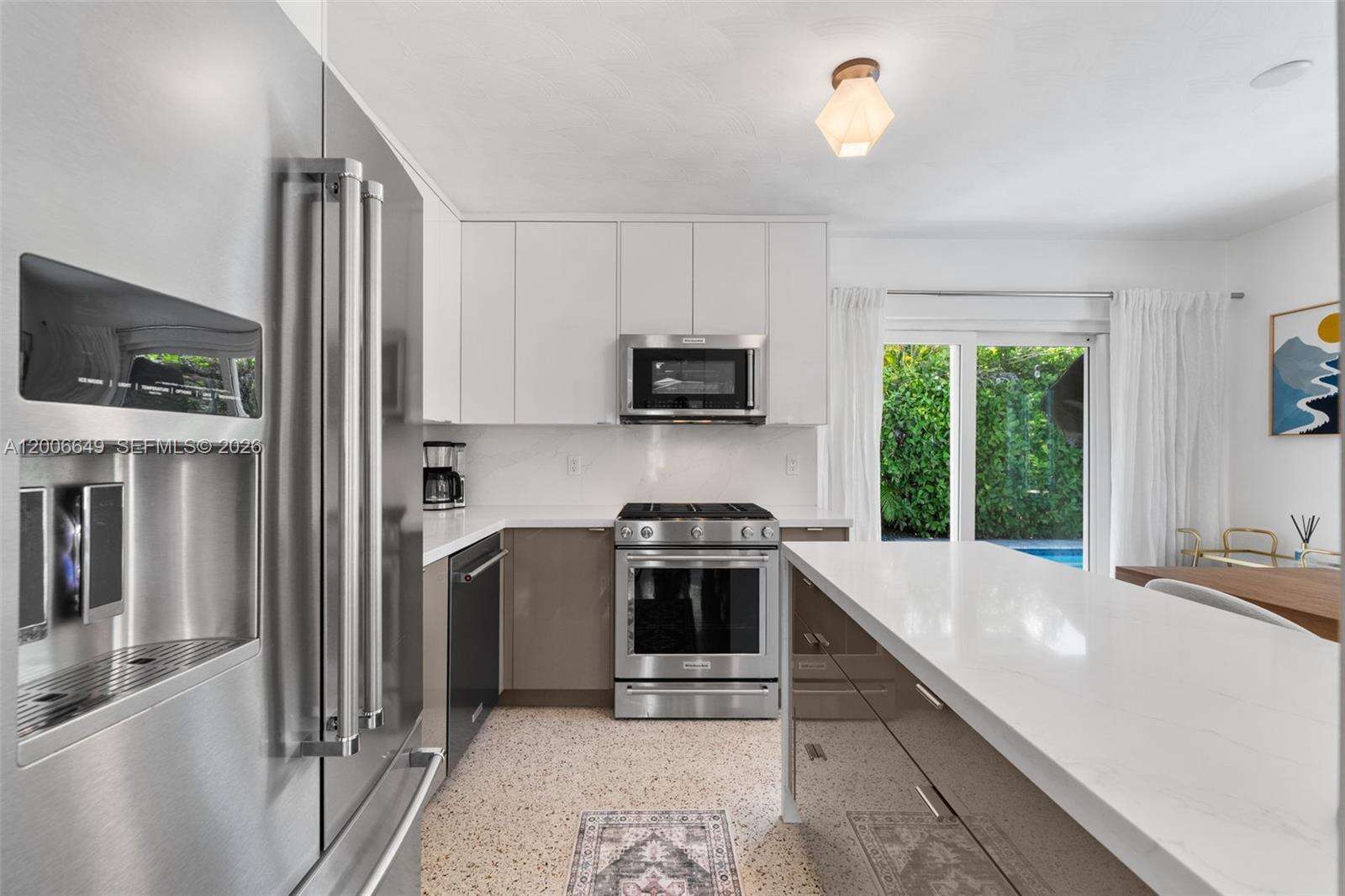 930 11th Ct, Hollywood, FL 33019 - For Rent photo 11
