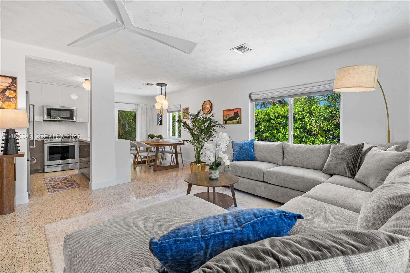 930 11th Ct, Hollywood, FL 33019 - For Rent photo 12