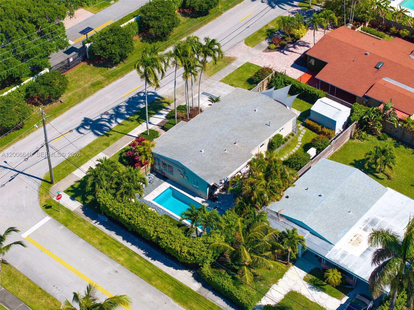 930 11th Ct, Hollywood, FL 33019 - For Rent photo 23