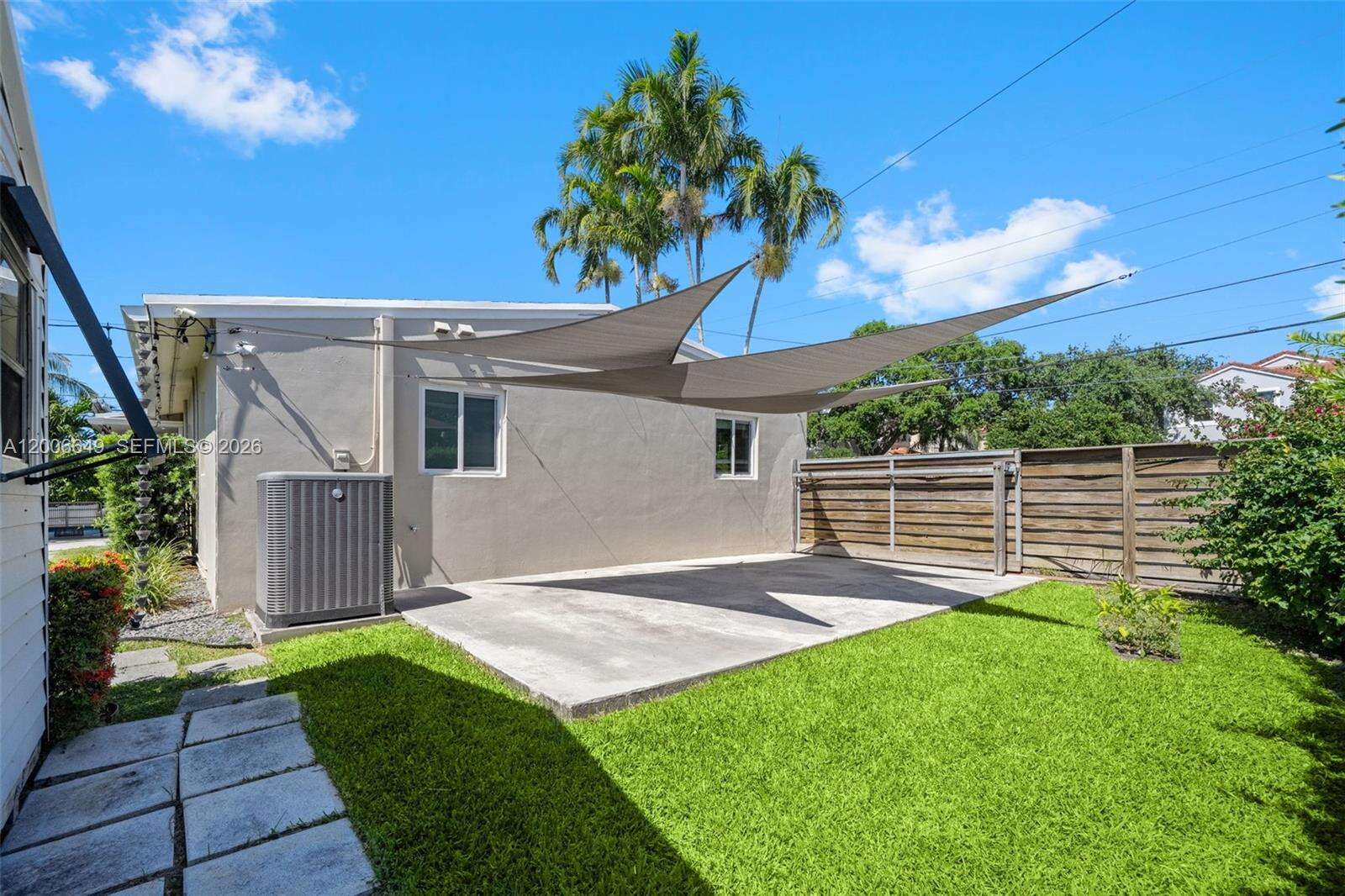 930 11th Ct, Hollywood, FL 33019 - For Rent photo 26