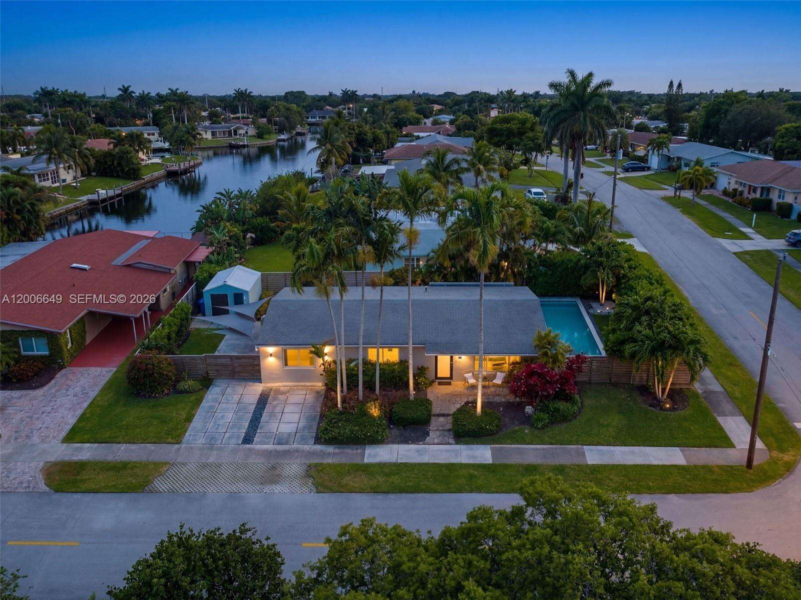 930 11th Ct, Hollywood, FL 33019 - For Rent photo 5