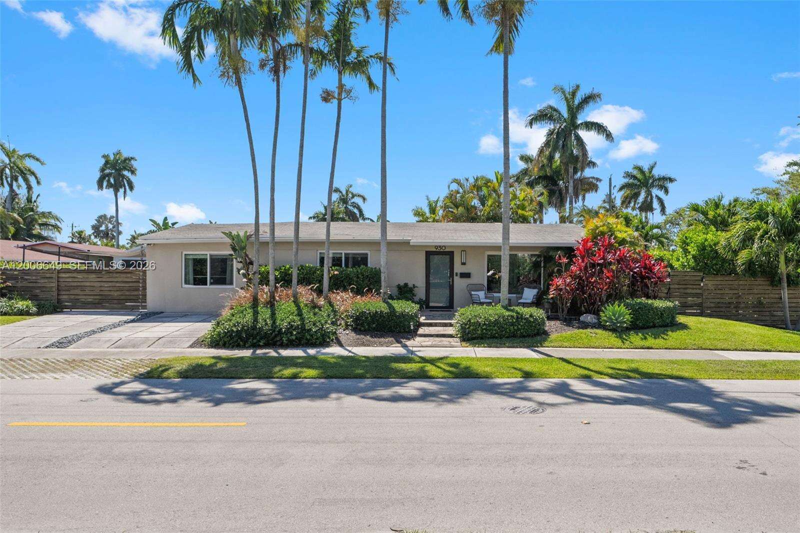 930 11th Ct, Hollywood, FL 33019 - For Rent photo 43