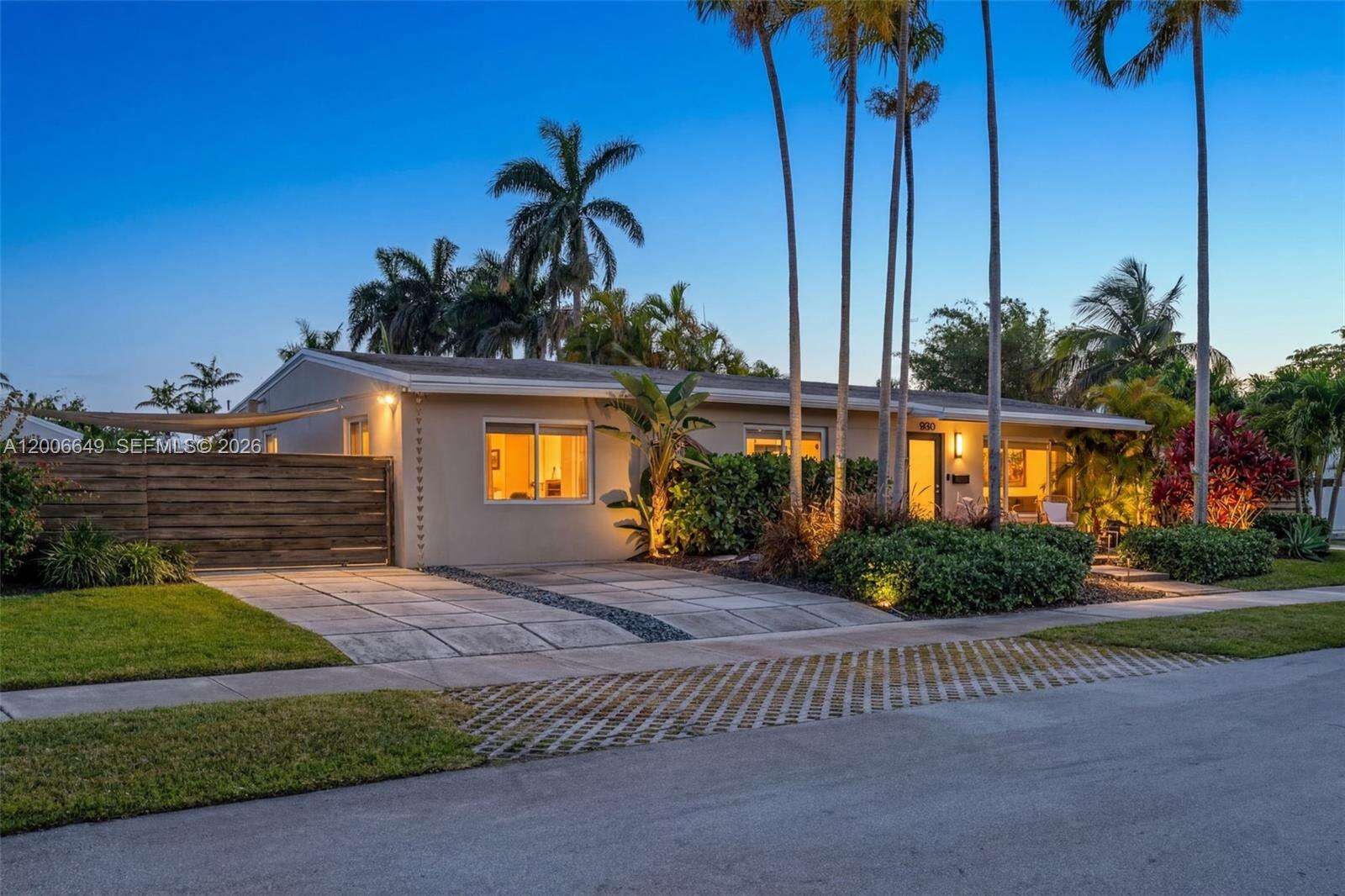 930 11th Ct, Hollywood, FL 33019 - For Rent photo 45