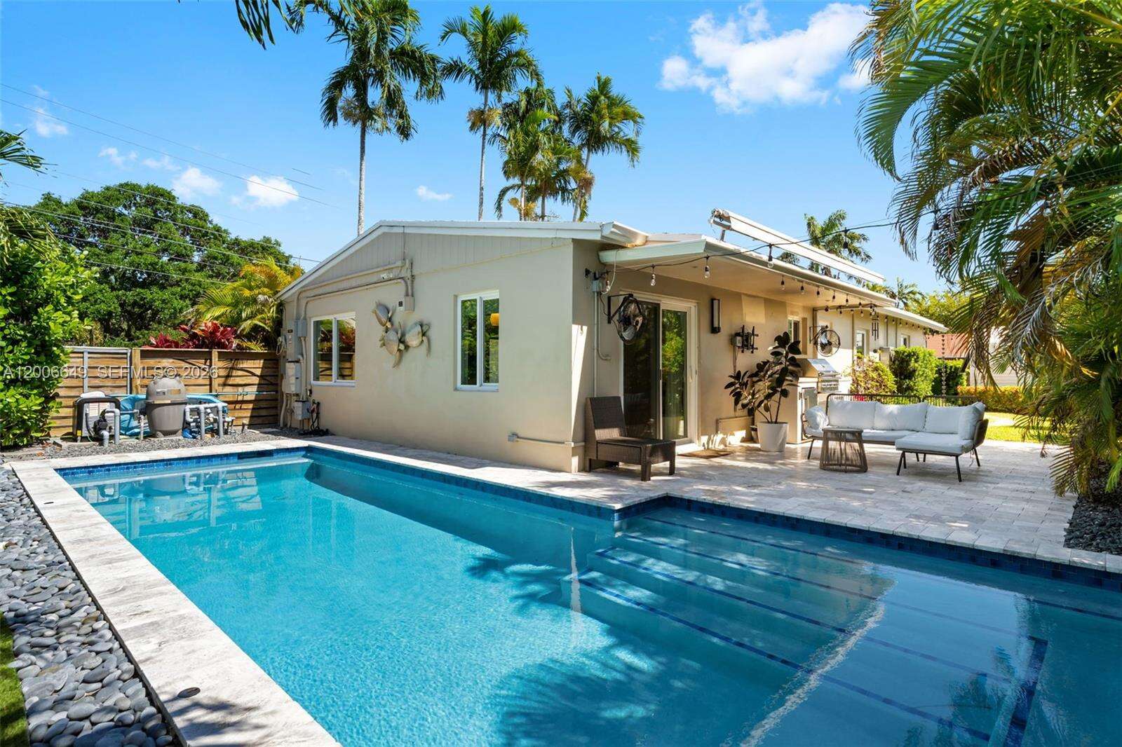 930 11th Ct, Hollywood, FL 33019 - For Rent photo 47