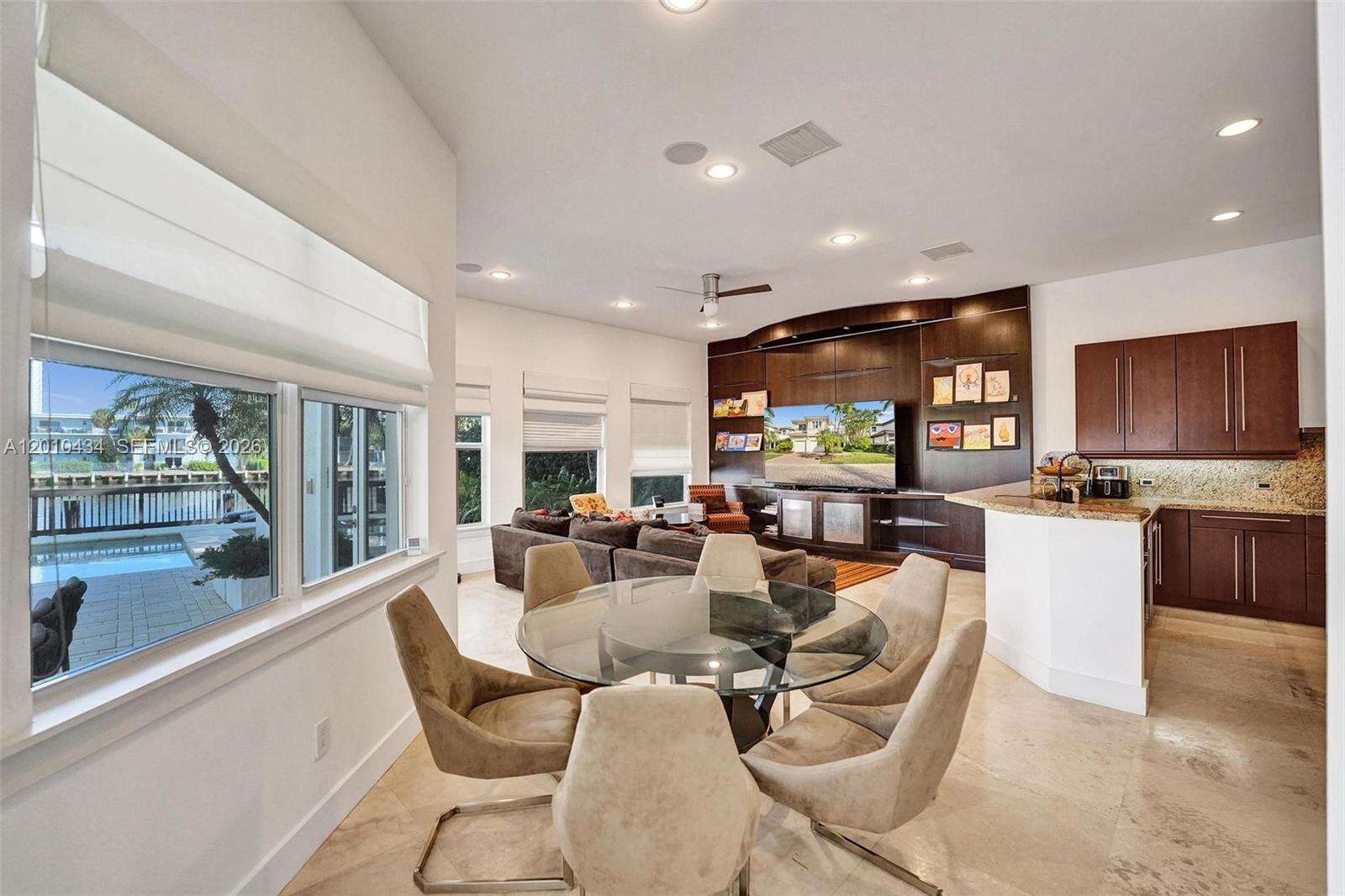 1575 Windjammer Way, Hollywood, FL 33019 - For Rent photo 16