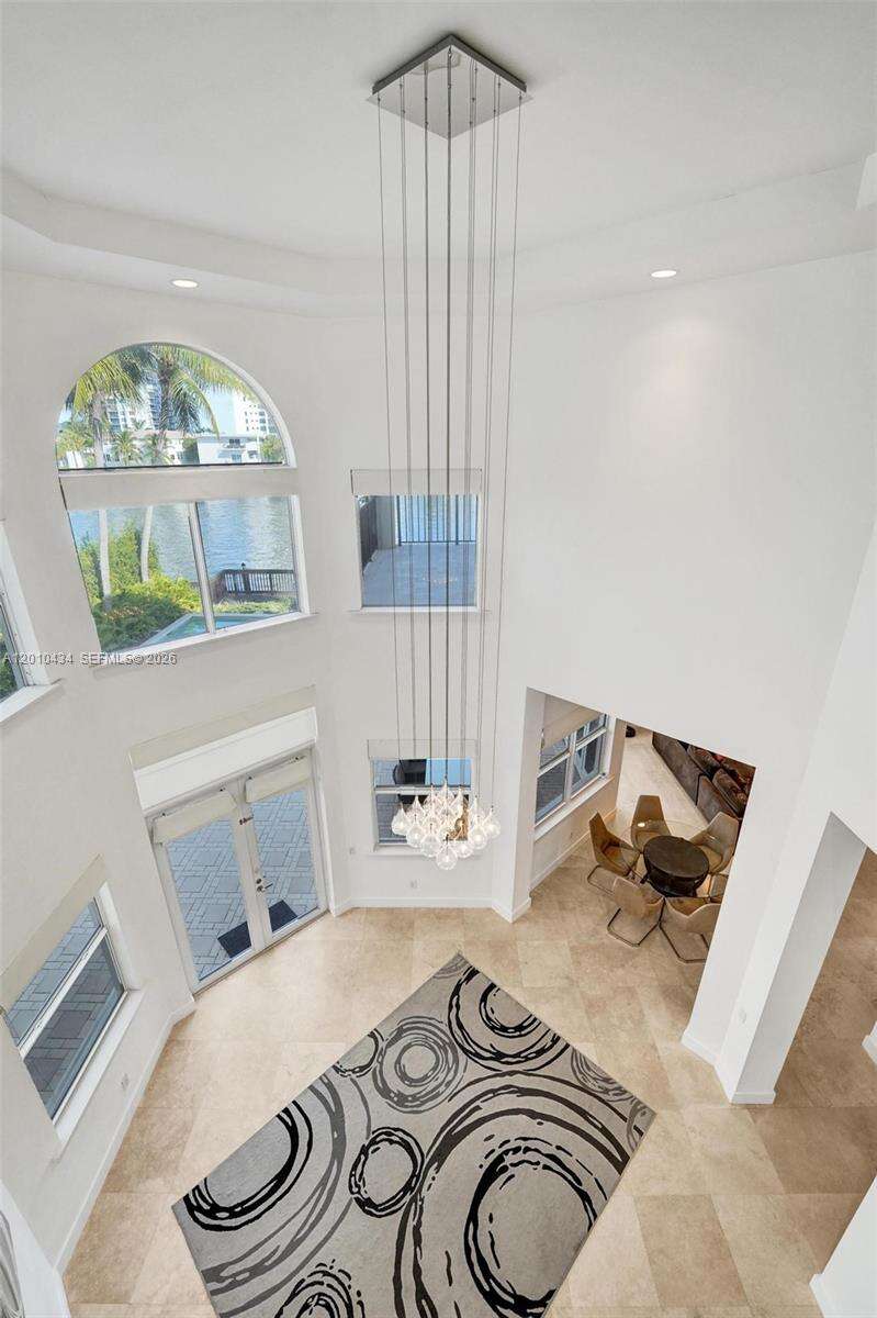 1575 Windjammer Way, Hollywood, FL 33019 - For Rent photo 21