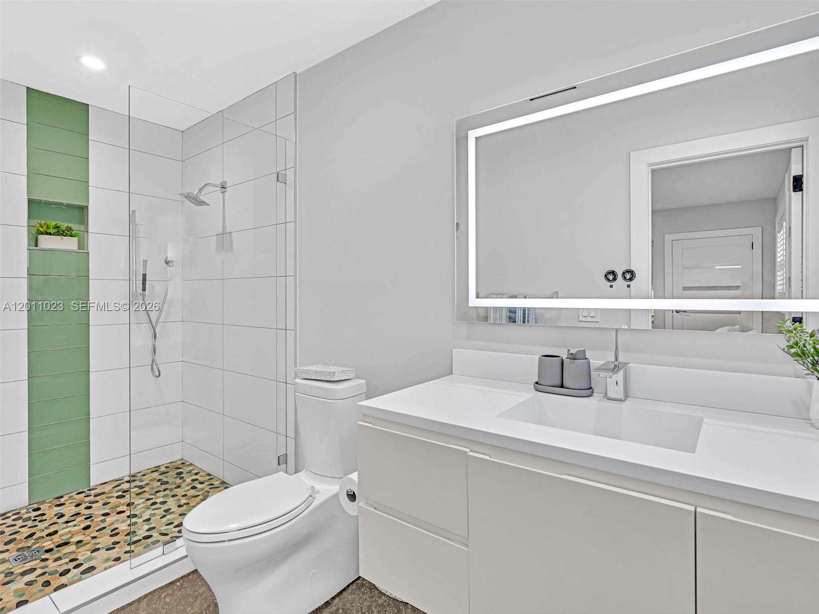 840 Southlake Dr, Hollywood, FL 33019 - For Rent photo 79