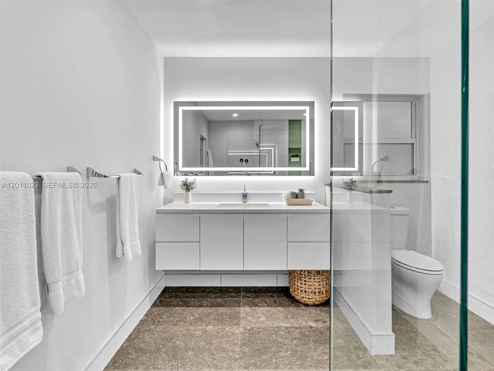 840 Southlake Dr, Hollywood, FL 33019 - For Rent photo 88