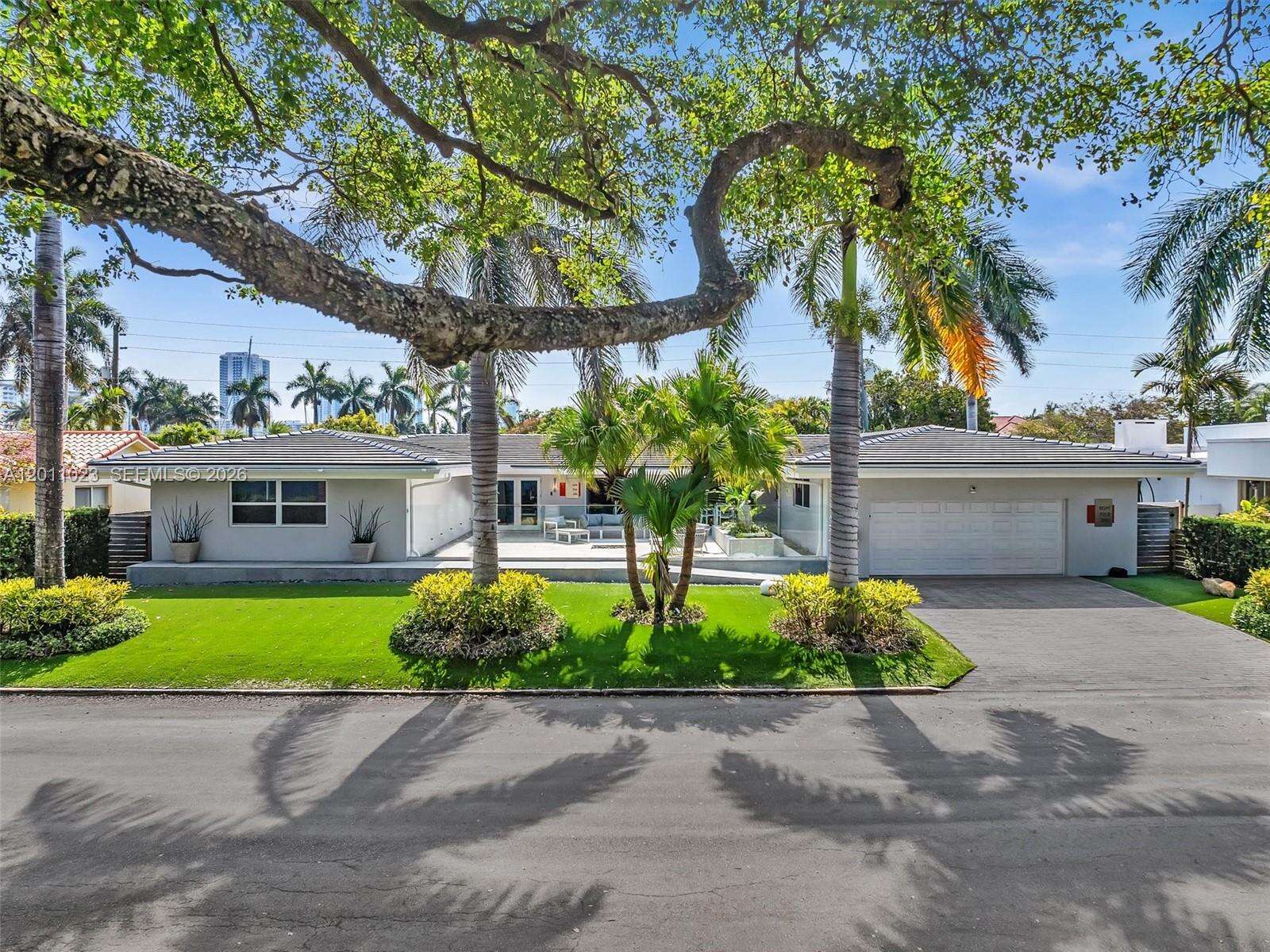 840 Southlake Dr, Hollywood, FL 33019 - For Rent photo 89
