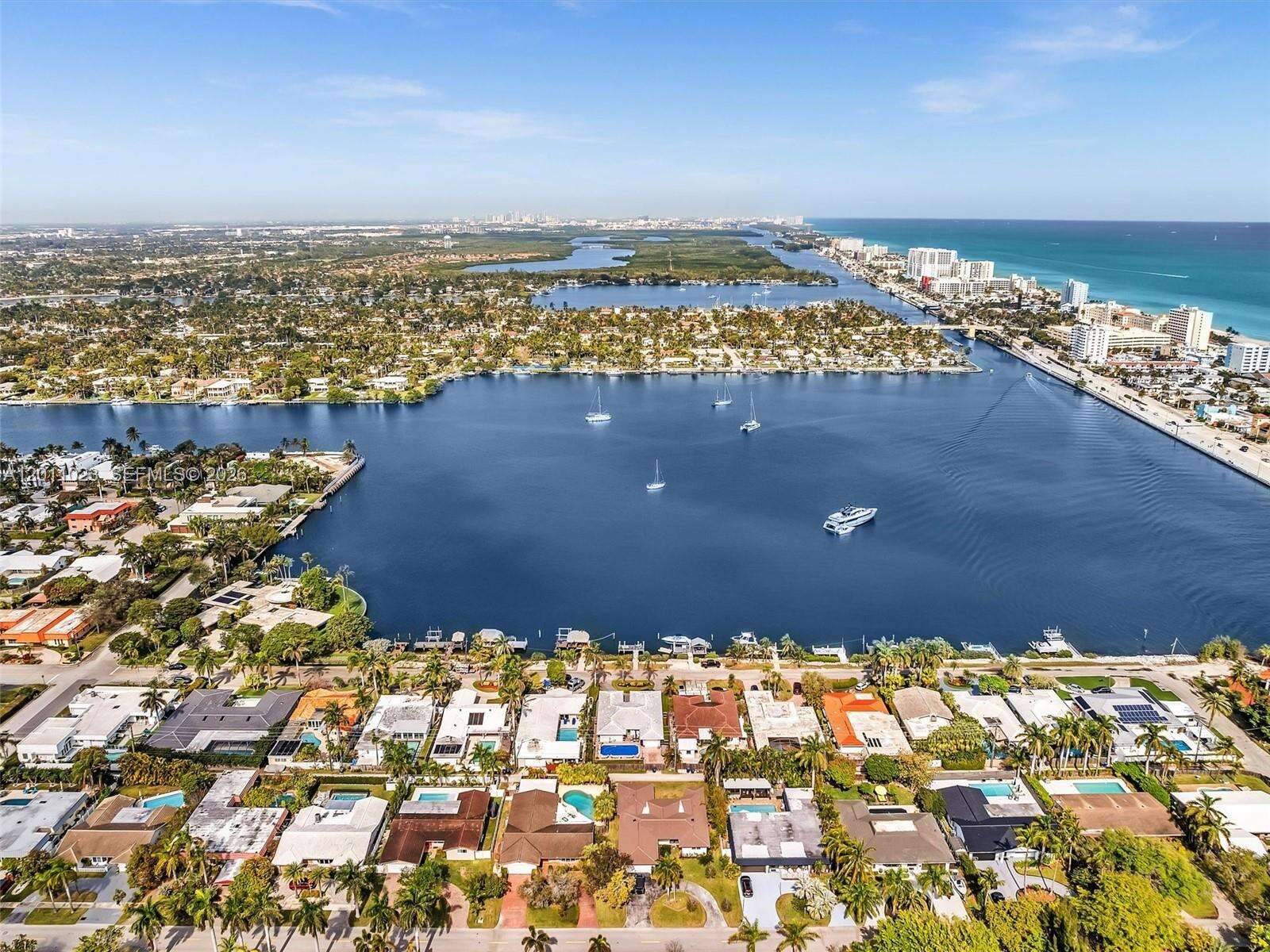 840 Southlake Dr, Hollywood, FL 33019 - For Rent photo 95