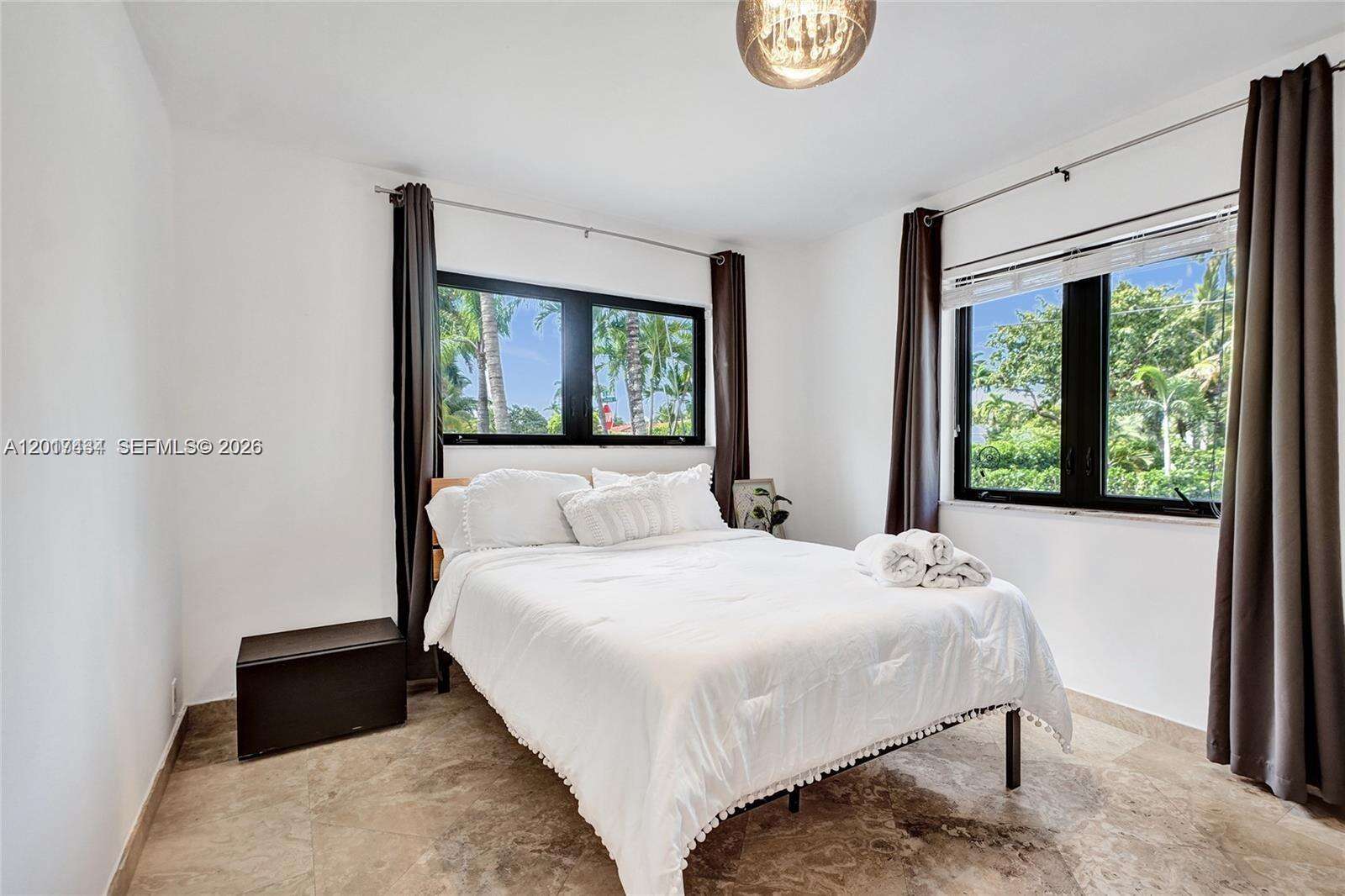 707 13 Avenue, Hollywood, FL 33019 - For Rent photo 11